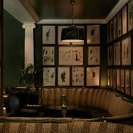 The Chesterfield Mayfair-3